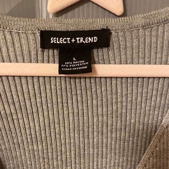 Gray Wrap Top Shirt Blouse with Tie Select and Trend size Large L work office - Picture 2 of 3